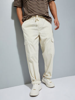 max - Urb_N Men Off White Solid Regular Fit Cargos
