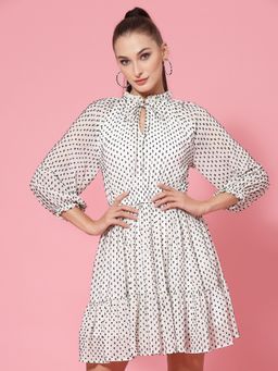 KASSUALLY - White Tie up Neck A-Line Dress