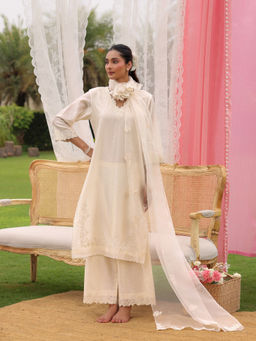 CHARU MAKKAR - Billie Off White Kurta with Palazzos and Dupatta