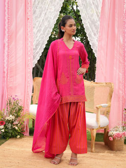 CHARU MAKKAR - Thea Pink Kurta with Farshi Salwar and Dupatta