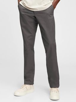 GAP - Slim Fit Mid-Rise Men Chinos