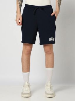 GAP - Men Regular Fit Mid-Rise Shorts
