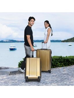 Red Tape - Gold 4 Wheels Trolley Bag (Pack of 2)