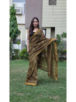 The Raksha Store - Advika Green Maheshwari Silk Saree with Unstitched Blouse