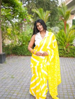 AAKAR - Sunehri Dhaara Yellow Handloom Cotton Saree with Unstitched Blouse