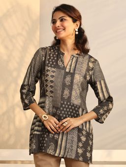Libas - Grey Printed Silk Blend Straight Kurti