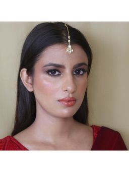 Amaltaas - Sitara Lotus Sparkle Kundan Maangtikka