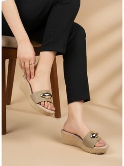 Inc.5 - Women's Green Party Wear Solid Round Toe Wedge Heels