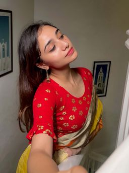 BINDIGASM'S ADVI - Daisy Gold Flower Print with Frill Stretchable Slip On Blouse Red