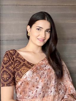 BINDIGASM'S ADVI - Khwaab Printed Jacquard Stretchable Slip On Blouse