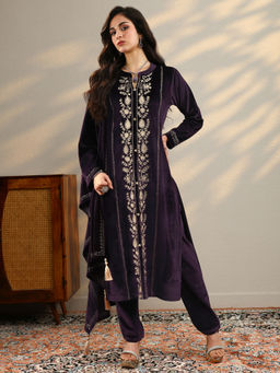 Libas - Women's Purple Embroidered Velvet Straight Kurta With Pant & Dupatta