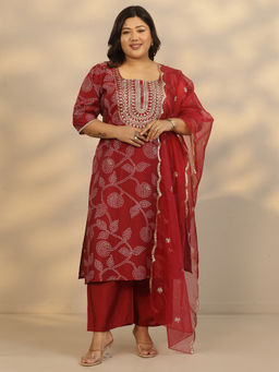 Extra love by Libas - Plus Size Women Pink Printed Silk Blend Straight Kurta With Pant & Dupatta