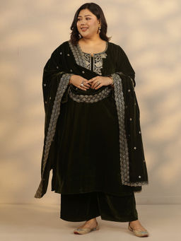 Extra love by Libas - Women's Green Embroidered Velvet Straight Kurta With Pant & Dupatta
