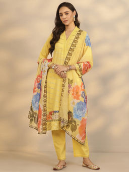 Libas - Women's Yellow Printed Cotton Straight Kurta With Pant & Dupatta