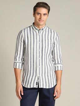 Dockers - Men Striped Grey Classic Fit Shirt