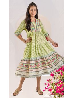 WineRed - Women Green Floral Print Tiered Midi Flared Dress