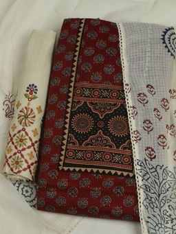 MEENA BAZAAR - Women Floral Printed Cotton Maroon Unstitched Kurta with Unstitched Pant and Dupatta