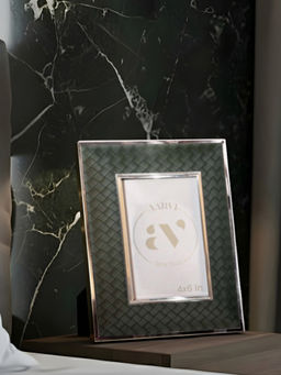 Aarvi Decor - Green Faux Leather Basket Weave Tabletop Decorative Photo Frame