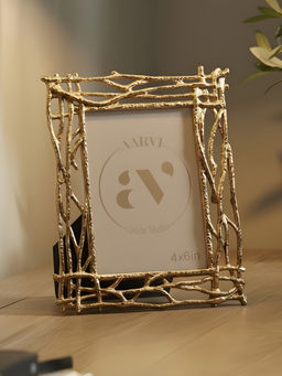 Aarvi Decor - Metal Golden Vine Luxe Decorative Photo Frame
