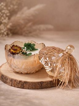 Aarvi Decor - Gold-Toned Citrus Whisper Serenity Bowl Candle Gift Box