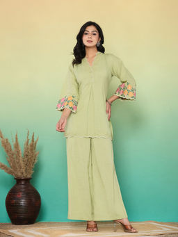 Yufta - Green Embroidered Co-Ord (Set of 2)