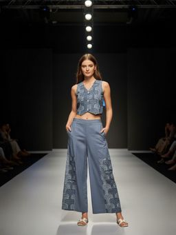 ZUMMER - Cotton Embroidered Co-Ord Set