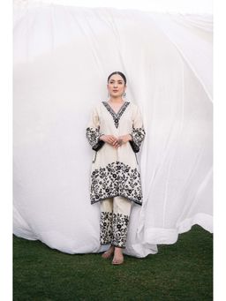 Daljit Sudan - Beige Cotton Phiran Co-Ord (Set of 2)