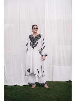 Daljit Sudan - White Mulu Phiran Co-Ord (Set of 2)