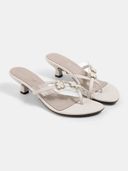 Cream color option, Currently selected