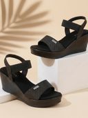 Black color option, Currently selected