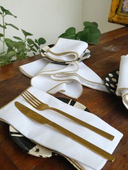 Bottega Pereira - Whimsical Napkin - Gold