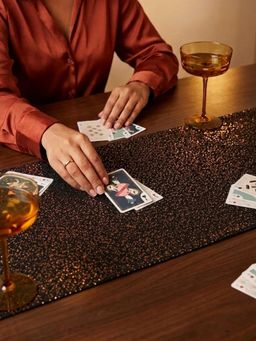 Bottega Pereira - Glimmer Night Table Runner