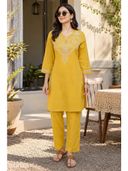 Yellow color option, Sold out, Currently selected