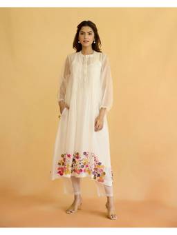 Naaz By Noor - Beautiful Flower Child White Kurta Pant and Dupatta