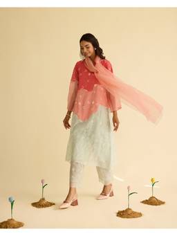 Naaz By Noor - Kind Flower Child Multicolor Kurta Pant and Dupatta