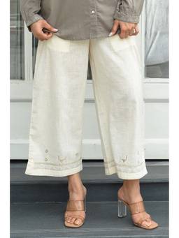 Rangsutra - Bagh Cotton Off White Hand Embroidered Pant
