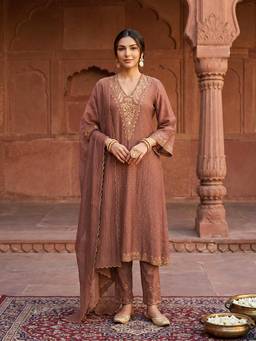 SHAABA CLOTHING - Brown Aari Embroidered Chanderi Silk Kurta With Pant And Dupatta