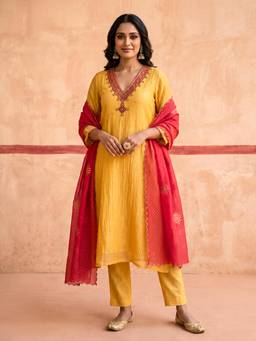 SHAABA CLOTHING - Yellow Hand Embroidered Chanderi Silk Kurta With Pant And Dupatta