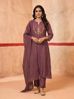 SHAABA CLOTHING - Wine Hand Embroidered Chanderi Silk Kurta With Pant And Dupatta