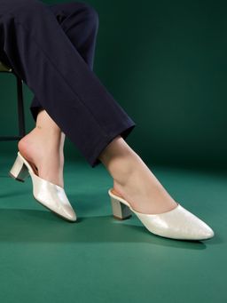 Inc.5 - Women Silver Party Wear Solid Pointed Block Heel Mules