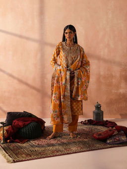 HERITAGE - Yellow Straight Fit Chanderi Embroidered Kurta (Set of 3)