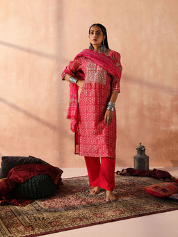 HERITAGE - Dark Pink Straight Fit Chanderi Floral Kurta (Set of 3)