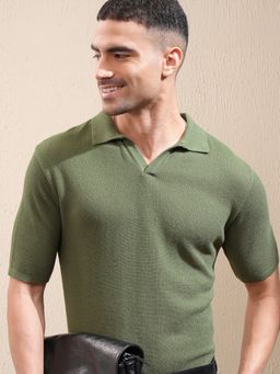 LOCOMOTIVE - Men Olive Knitted Solid Polo Neck Relaxed Fit T-shirt