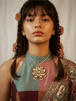 Choko - Girls Pearl Kundan Style Gold Plated Floral Ethnic Necklace (3-12 Years)