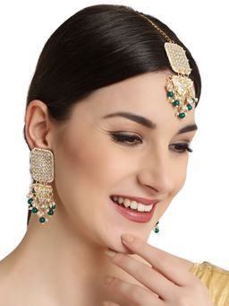 Aatmana - Gold Toned Green & White Kundan Studded & Pearls Beaded Maangtikka & Earrings Set