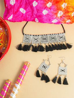 VIRAASI - Silver Oxidised Jewelry Set with Dandiya and Dupatta (Set of 4)