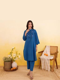 Taro India - Blueberry Bloom Embroidered Co-Ord Set With Pant