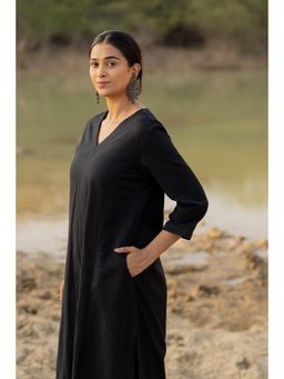 Silai Studio - Noir Elegance Black Cotton Kurta And Pant