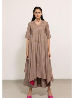 Silai Studio - Vyangi Asymmetric Kurta With Slip And Pant