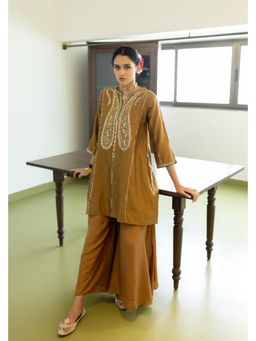 Silai Studio - Taruni Brown Chanderi Paisely Tunic And Palazzo